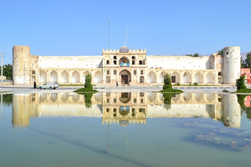 محصولات برق صنعتی در دشتستان